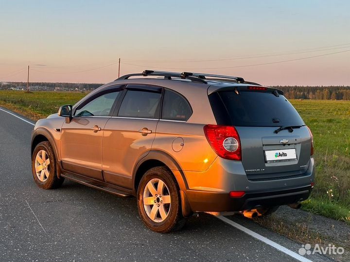 Chevrolet Captiva 2.4 AT, 2012, 235 634 км