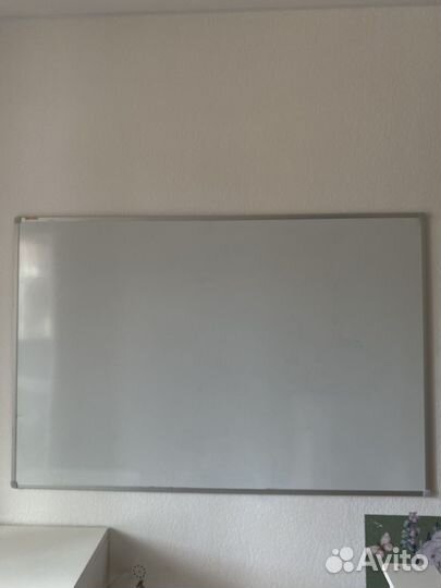 Магнитно маркерная доска