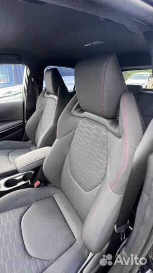 Toyota Corolla 1.2 CVT, 2018, 15 500 км