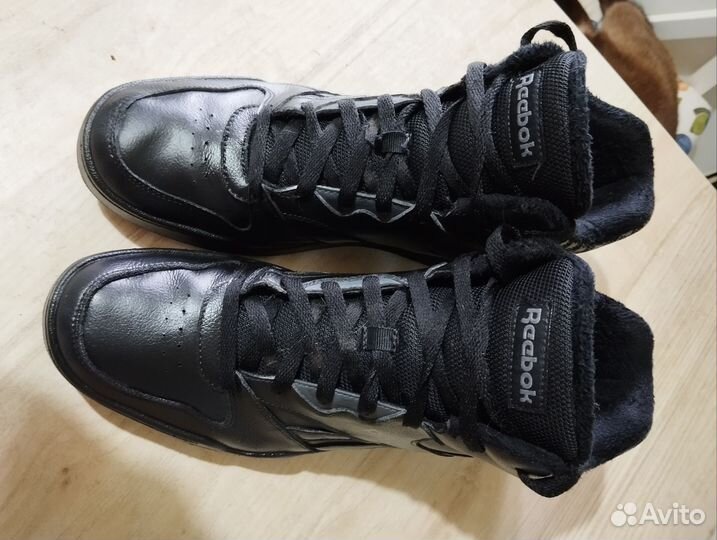 Кроссовки Reebok Оригинал размер 43-27,5 см