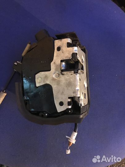 Замок боковой двери Bmw X5 E53