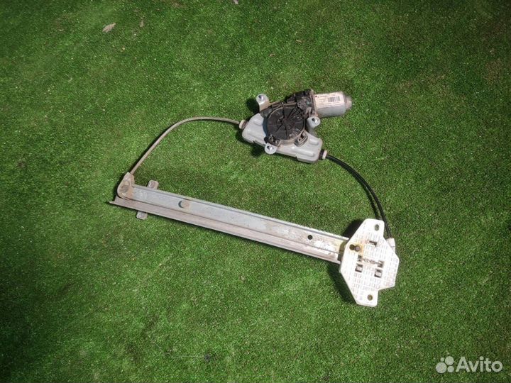 Стеклоподъемник задний левый Hyundai Solaris седан