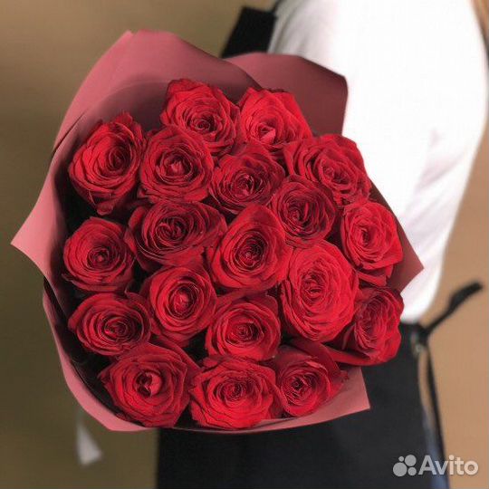 19 красных роз с доставкой