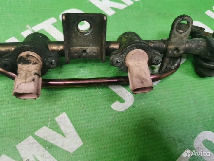 Форсунка топливная Nissan Sunny