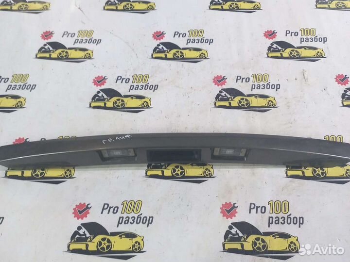 LADA granta лифтбек накладка двери багажника