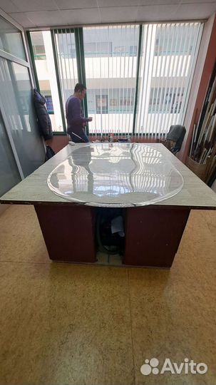 Гибкое стекло. Эффективная защита стола