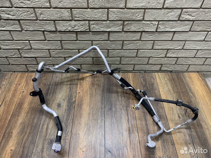 Audi A5 (8T) Трубка кондиционера