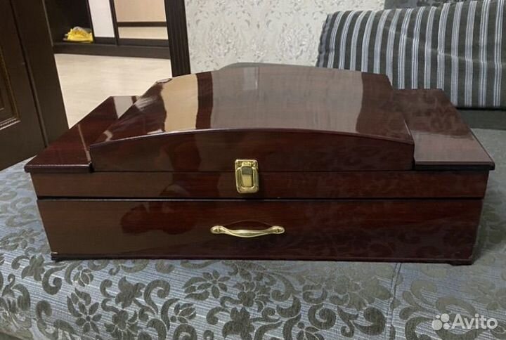 Столовый набор ложки и вилки