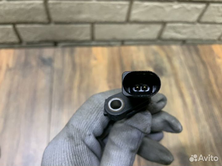 Volkswagen Amarok Датчик ABS передний LH RH