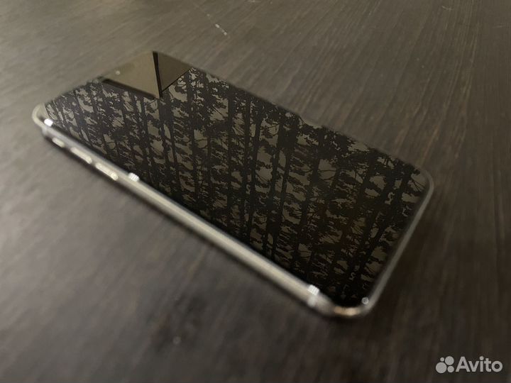 iPhone X, 64 ГБ