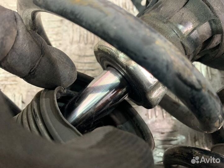 Комплект стоек амортизатора передний Volkswagen