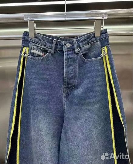 Джинсы Balenciaga