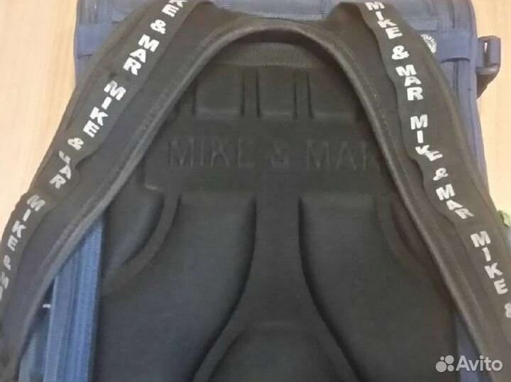 Портфель- ранец синий в отличном состоянии