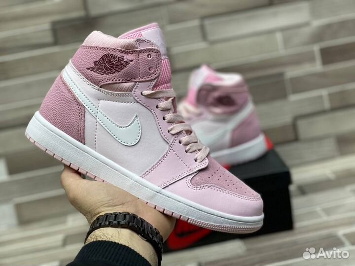 Кроссовки Air Jordan 1 Digital Pink (36-40)