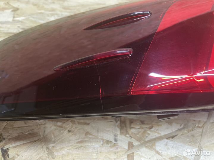 Фонарь задний левый внешний LED Toyota Corolla 210