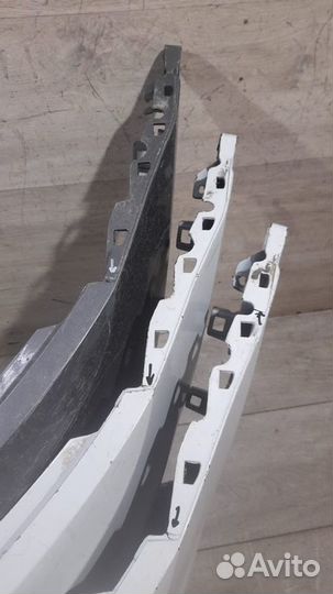 Бампер передний Audi Q3