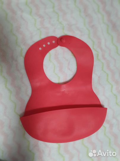 Слюнявчик детский нагрудный силиконовый