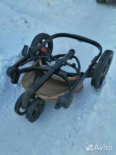 Коляска 3 в 1 Quinny Moodd