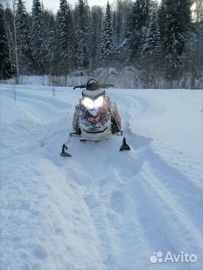 SKI-DOO summit X 154