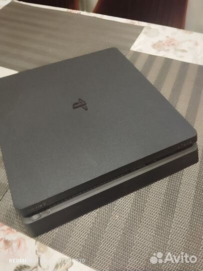 Sony PS4 slim 1000 гб + Игры