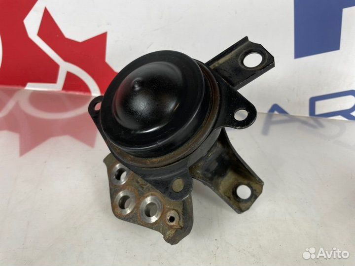 Опора двигателя правая Mitsubishi Grandis NA4W 2.4