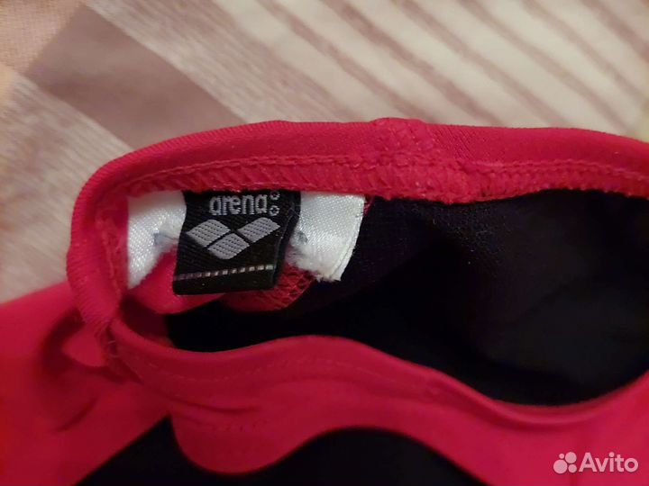 Купальник слитный красный