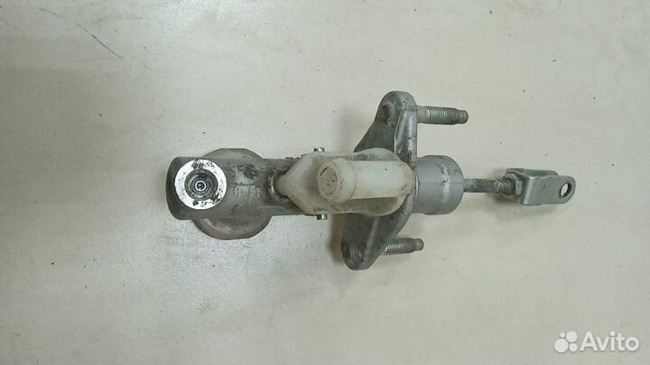 Цилиндр сцепления главный Nissan Primera