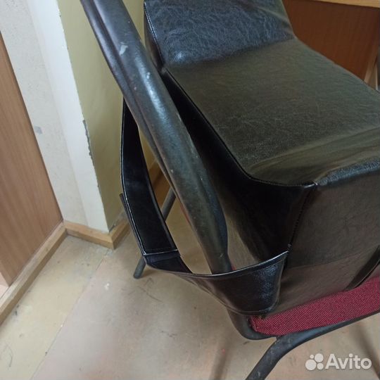 Сиденье-пуфик детская в парикмахерскую