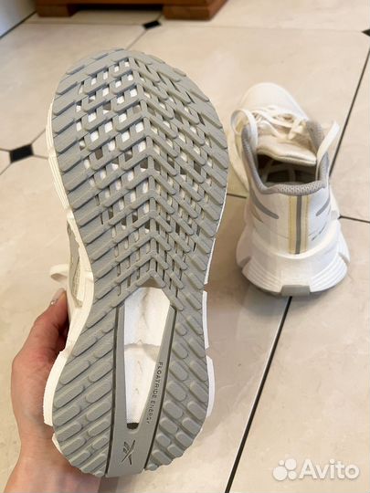 Кроссовки reebok женские новые