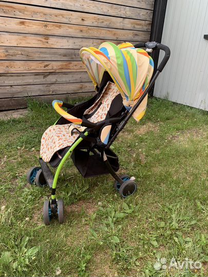 Прогулочная коляска