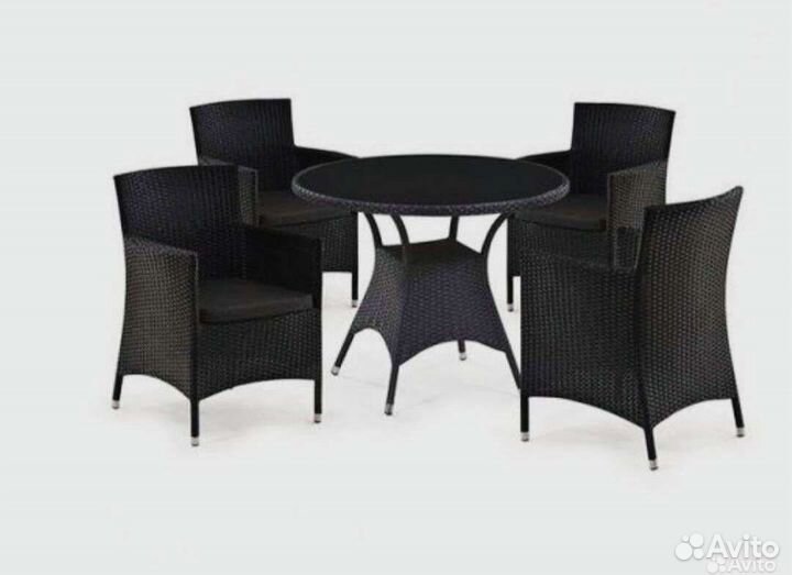 Комплект мебели стол+4стул для дачи