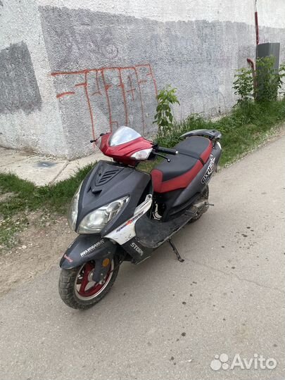 Скутер на ходу