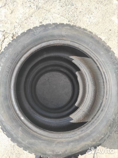 Accelera 651 215/60 R17