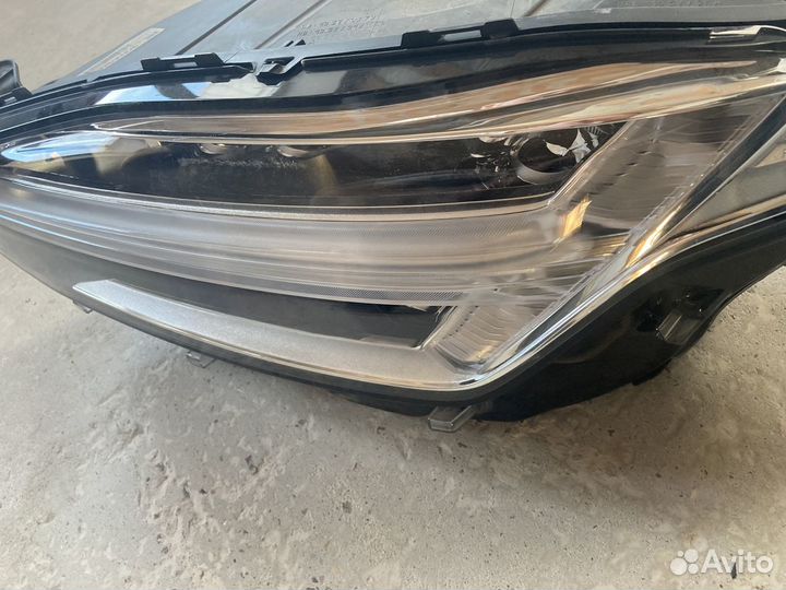 Фара volvo xc90 II левая 31353153