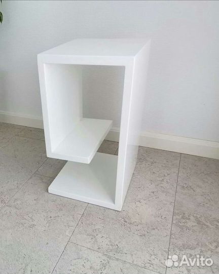 Подставка интерьерная