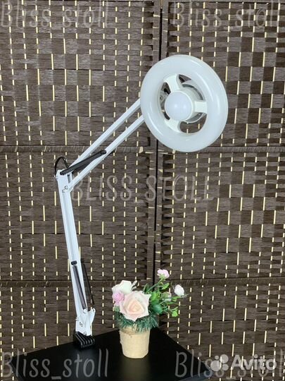 Светильник бестеневой на струбцине