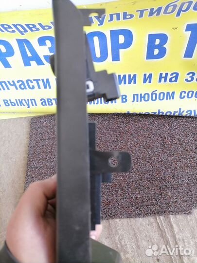 Блок управления стеклоподьемниками Chevrolet Cruze