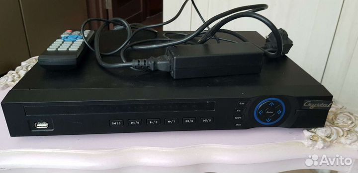 Цифровой видеорегистратор Crystal DVR-7408 FXE