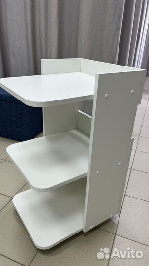 Косметологический столик