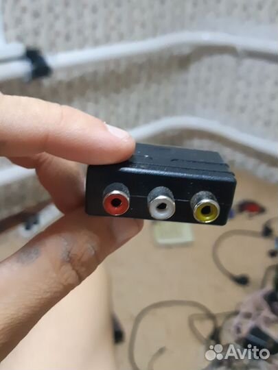 Перезодник тюльпан на телевизор