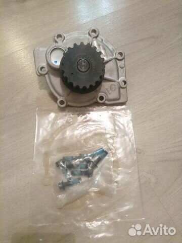 Помпа volvo xc90