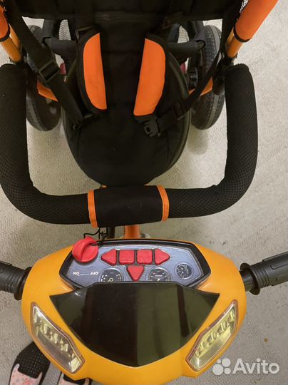 Трехколесный велосипед