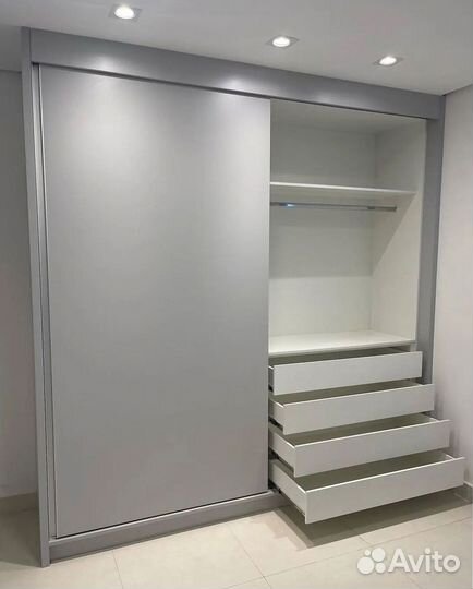Шкаф купе встроенный