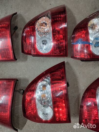 Фонарь задний приора левый / правый