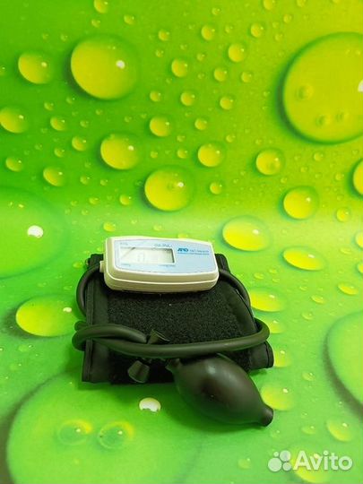 Полуавтоматический тонометр AND