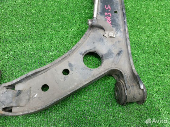 Рычаг передний левый Volkswagen Golf 6 2010