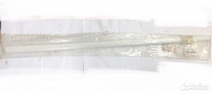 Молдинг на дверь передний левый Toyota Corolla