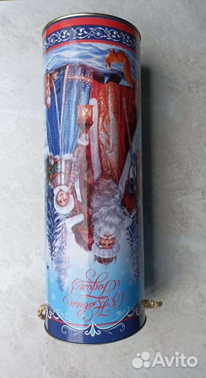 Подарочная новогодняя коробка