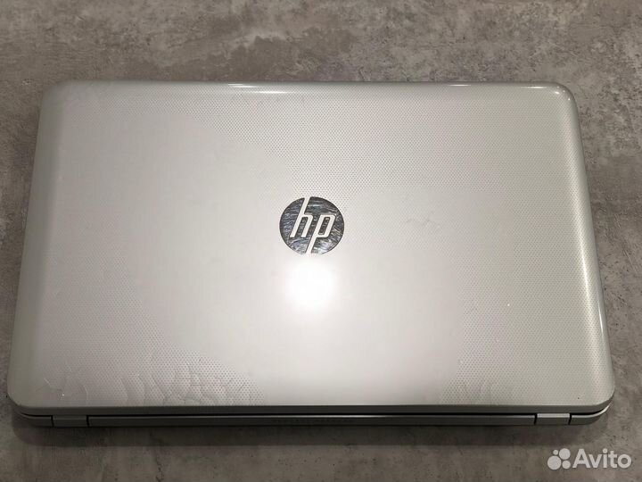 Стильный ноутбук HP для игр и учёбы с SSD