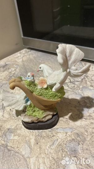 Статуэтка голуби